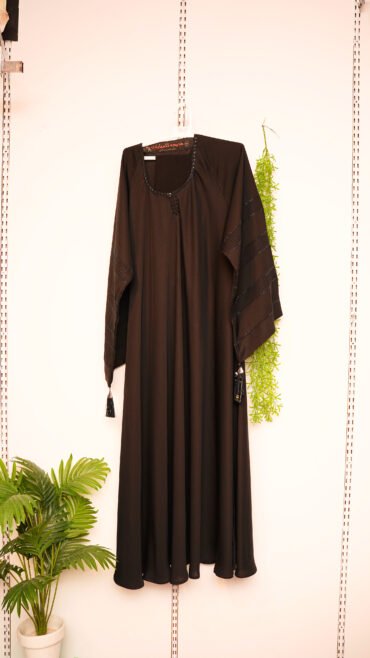 Ladies Bazu Plate Abaya 424a